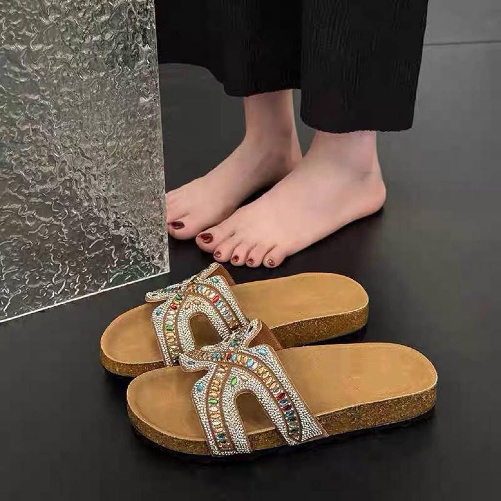 Summer Fashion Breathable Comfortable Durable Handmade Shining Sandal Upper in PU Material with Pearls and Rhinestones - Image 2