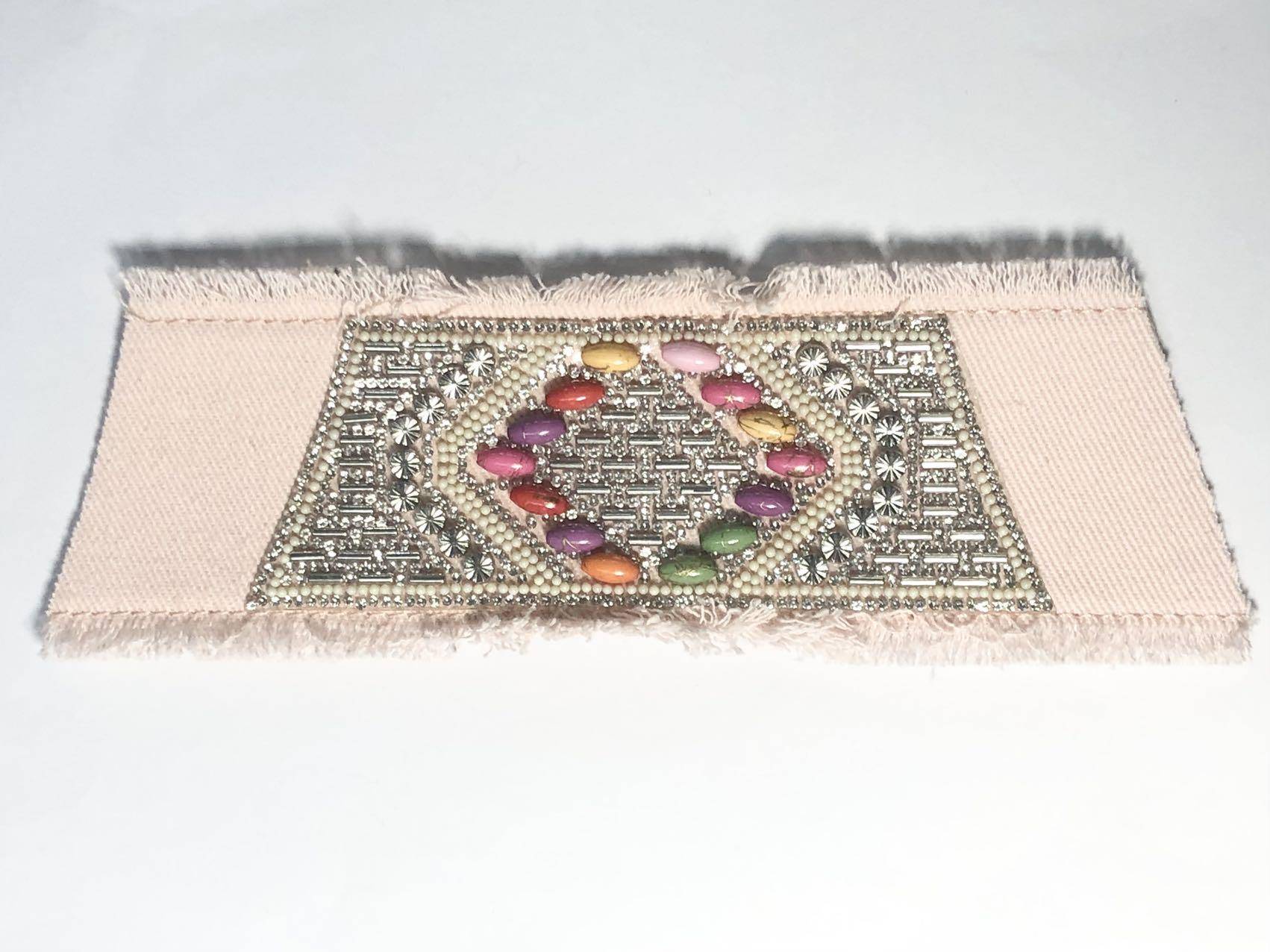 Fashionable Wholesale Woven Crystal and Pearl Shoe Uppers for Sandal Accessories
