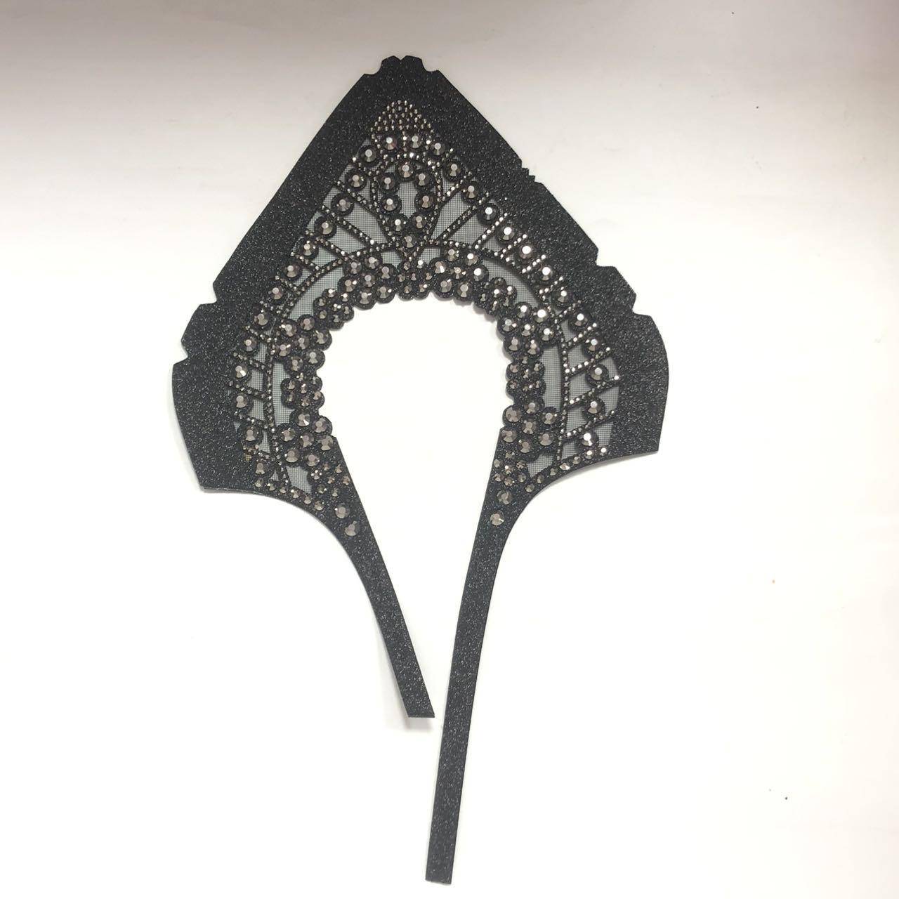 Women's Trendy Rhinestone Decorative Sandals PVC Fabric Slippers Shoes with Upper Accessories Made of Cotton - Image 2
