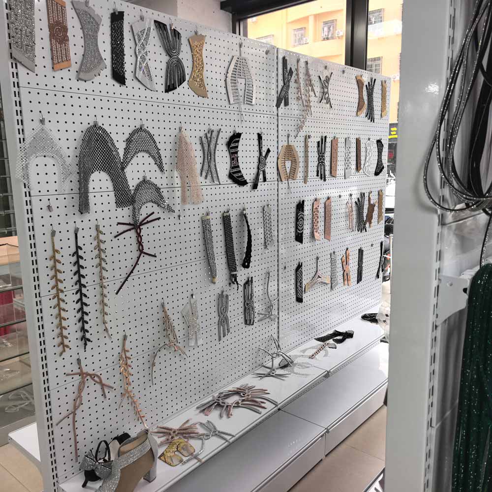 rhinestone-shoe-upper-display-wall1