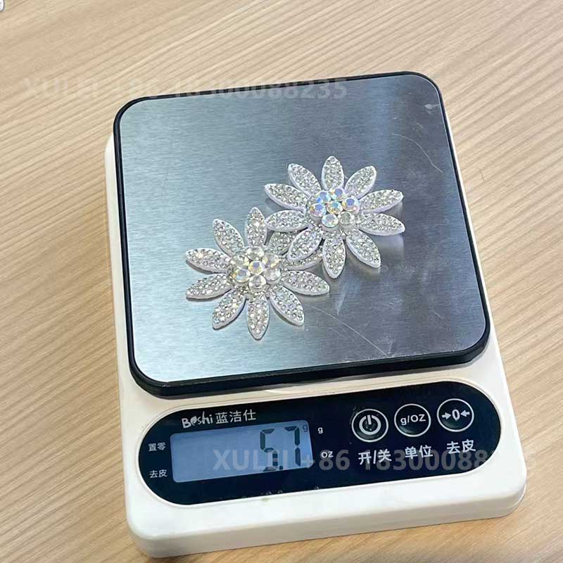 Sparkly Daisy Rhinestone Patch – Removable Iron-on Decor for Clothes, Bags & Jeans - Image 5
