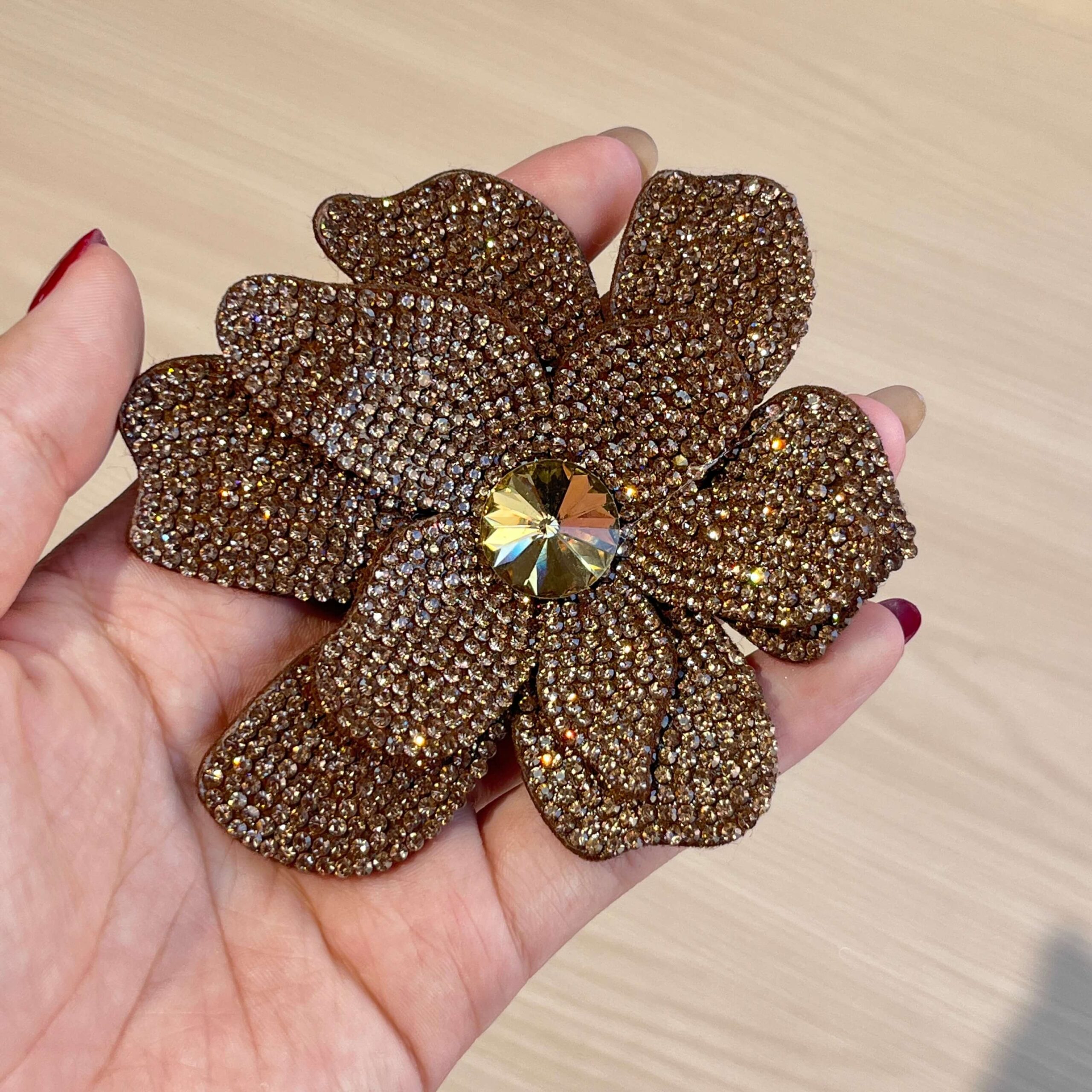 Multilayer Rhinestone Flower Shoe Clip Patch – 2-in-1 Iron-on Applique for Clothing Wholesale - Image 2