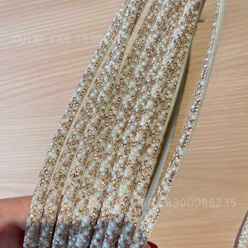 Pearl Glitter Rhinestone Round Strip – Crystal Beaded Circular Trim for Shoes, Bags Wholesale - Image 2