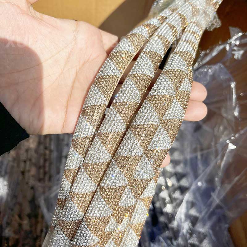 Triangle Pattern Hotfix Self-Adhesive Rhinestone Strip – for Heels, Sandals & Bags Wholesale - Image 4